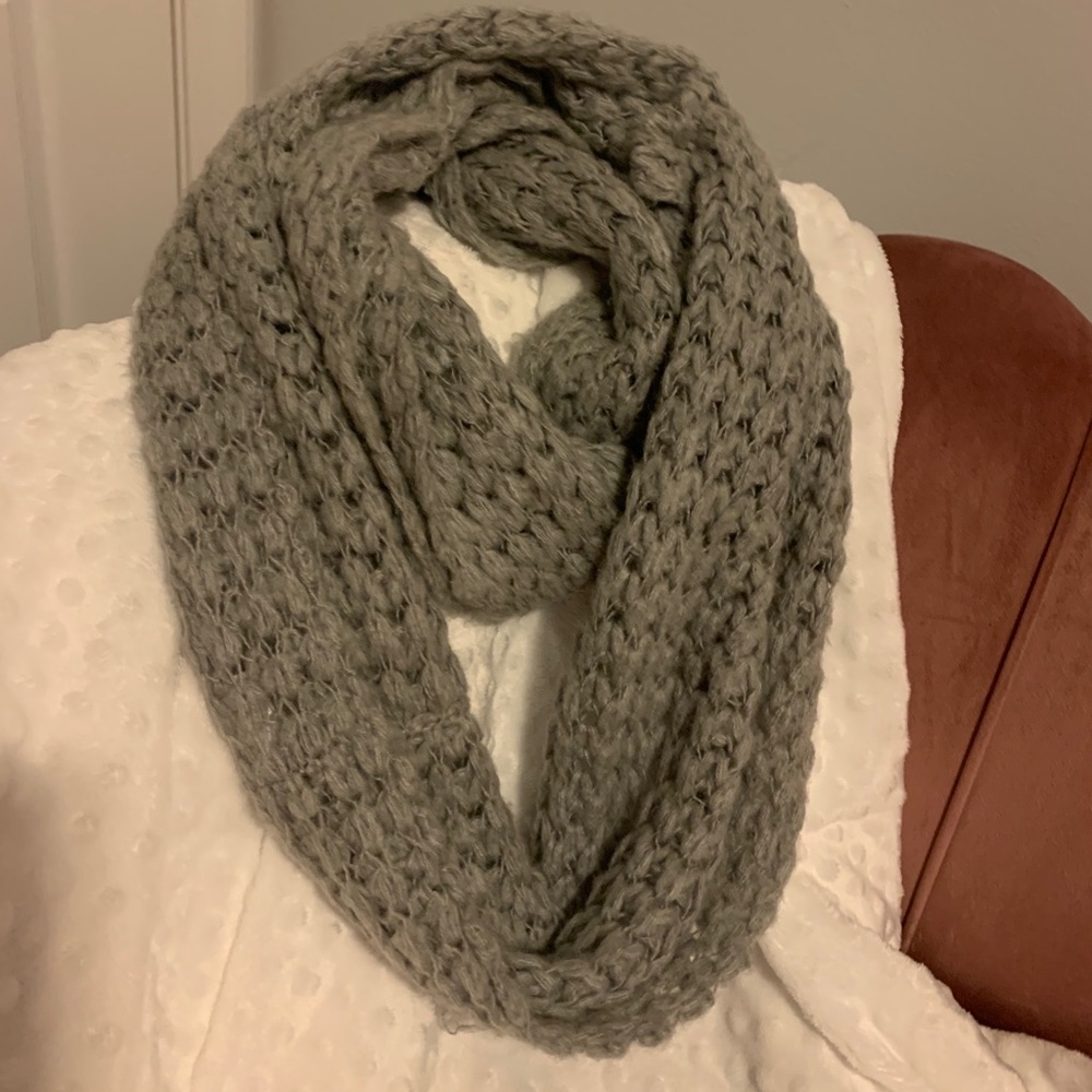 Grey knit Infinity scarf